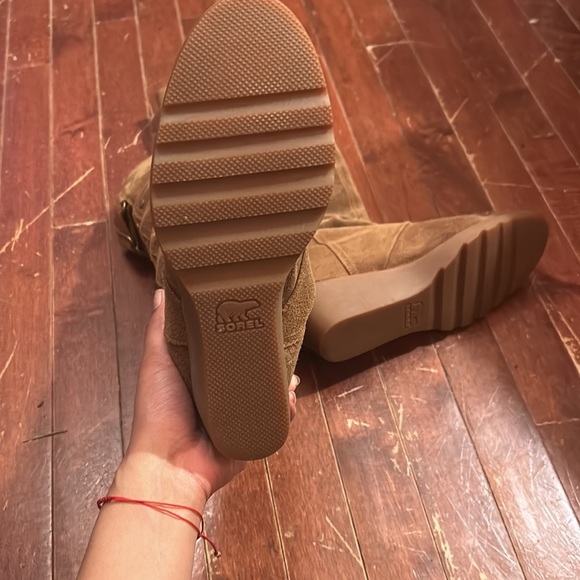 Sorel Suede Boots - Picture 3 of 6